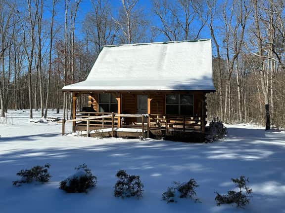 The Calming Cabin — Peaceful Getaway, Park-Like Setting, and Area Adventures - Image 3